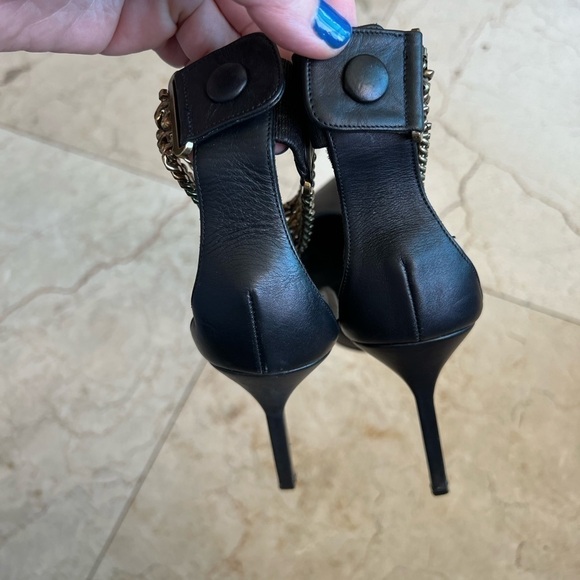 Manolo Blahnik Black Chain Heels Shoes - Picture 10 of 16